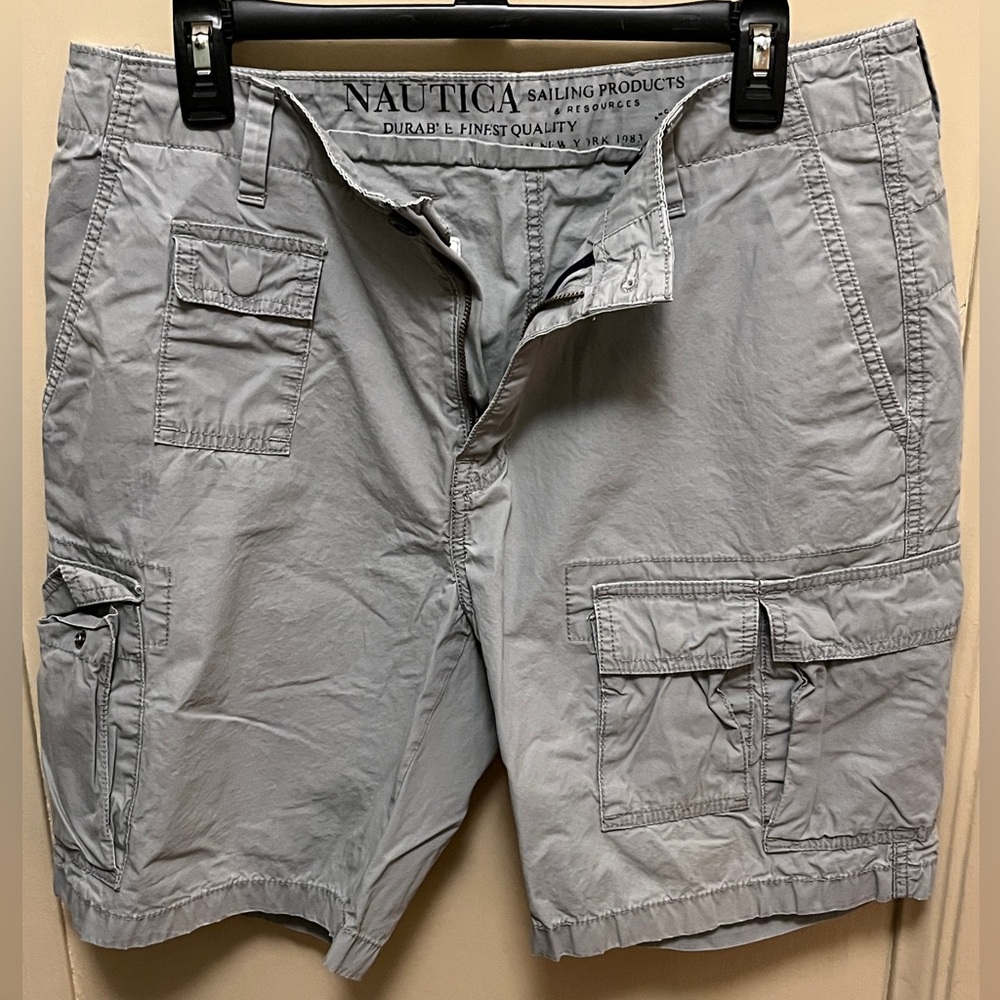 Men’s cargo shorts